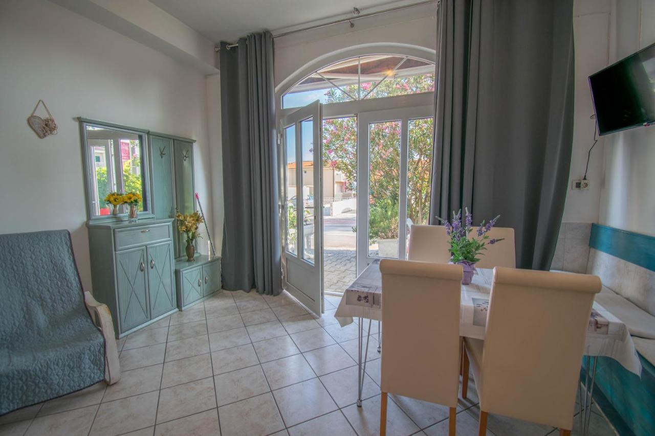 Family Apartment Manuela - Baška Voda Kültér fotó