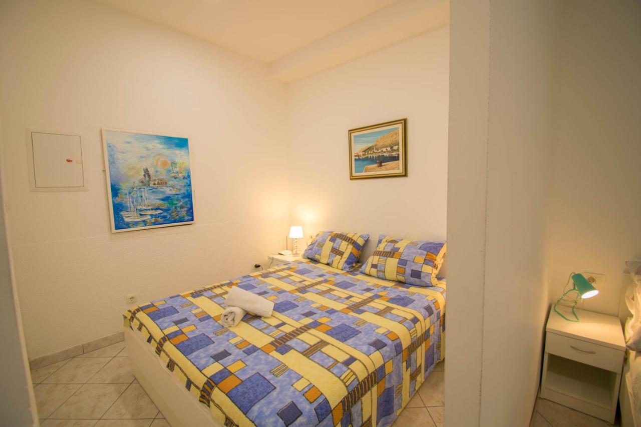 Family Apartment Manuela - Baška Voda Kültér fotó